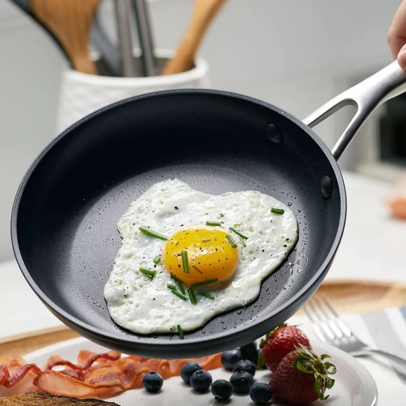 KITCHENAID
Hard-Anodized 2 Piece Induction Nonstick Frying Pan Set - Picture 6 of 8